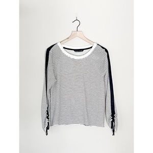Abercrombie & Fitch Ruched-Sleeve Crew
